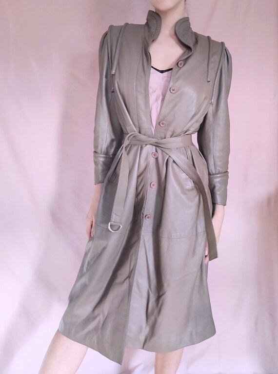 VINTAGE 80s 90s GENUINE LEATHER beige cream coat j
