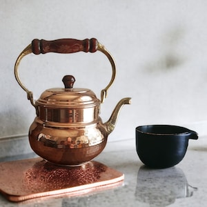 Elegant Handcrafted Copper Teapot - Italian Style Stovetop Tea Pot