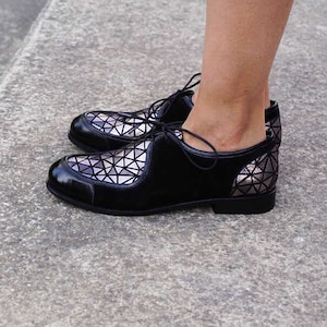 Custom, Handmade, Full-Grain Leather Womens Leather Oxfords