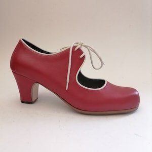 Professional Flamenco dance shoes, Custom, Handmade, Hornbeam, Studded Sole, Full-Grain leather