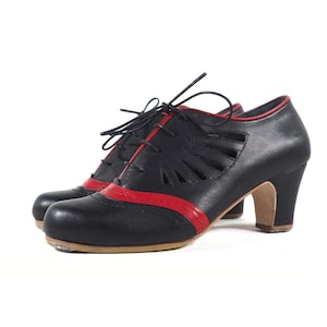 Professional Flamenco dance shoes, Custom, Handmade, Hornbeam, Studded Sole, Full-Grain leather