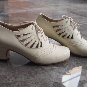 Professional Flamenco dance shoes, Custom, Handmade, Hornbeam, Studded Sole, Full-Grain leather