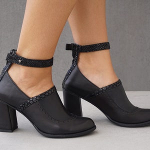 ULA Handmade Leather Shoes FREE SHIPPING Heeled 2020 Fall Collection black (leather)