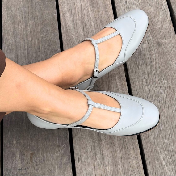 light grey dress shoes womens Rival Women's Ace Knit Light Grey  Lucky Feet Shoes