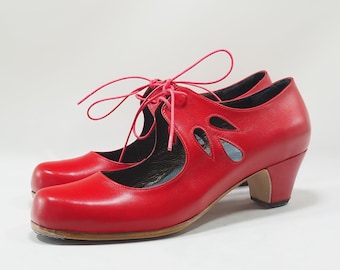 Professional Flamenco dance shoes, Custom, Handmade, Hornbeam, Studded Sole, Full-Grain leather