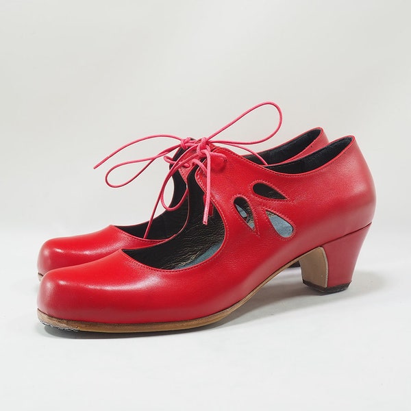 Professional Flamenco dance shoes, Custom, Handmade, Hornbeam, Studded Sole, Full-Grain leather
