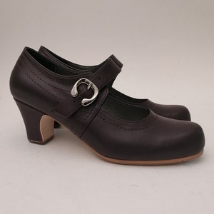 Professional Flamenco dance shoes, Custom, Handmade, Hornbeam, Studded Sole, Full-Grain leather