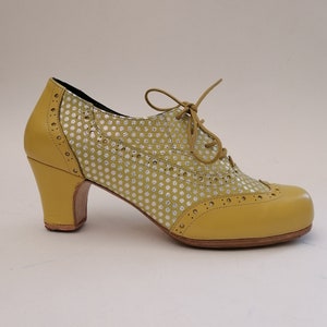 Professional Flamenco dance shoes, Custom, Handmade, Hornbeam, Studded Sole, Full-Grain leather