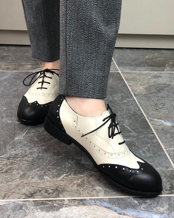 Custom, Handmade, Full-grain Leather Womens Leather Oxfords  display picture 3
