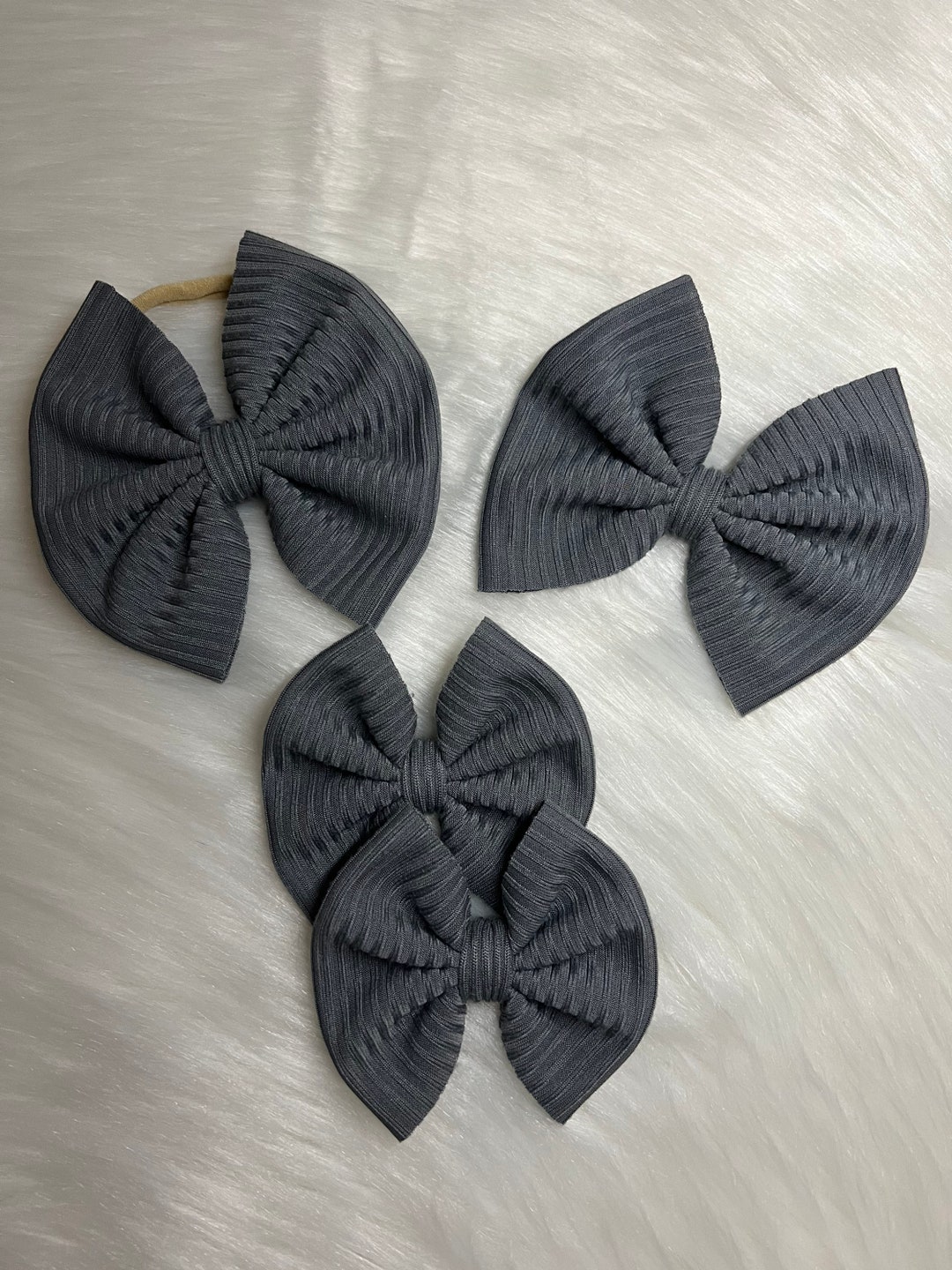 Silver Rib Knit Bows - Etsy