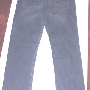 Lee jeans for men size 42&quot; x 32&quot; straight leg