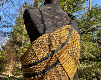 XXL Handwoven Linen Fanny Pack – Honey & Black Folk Heritage
