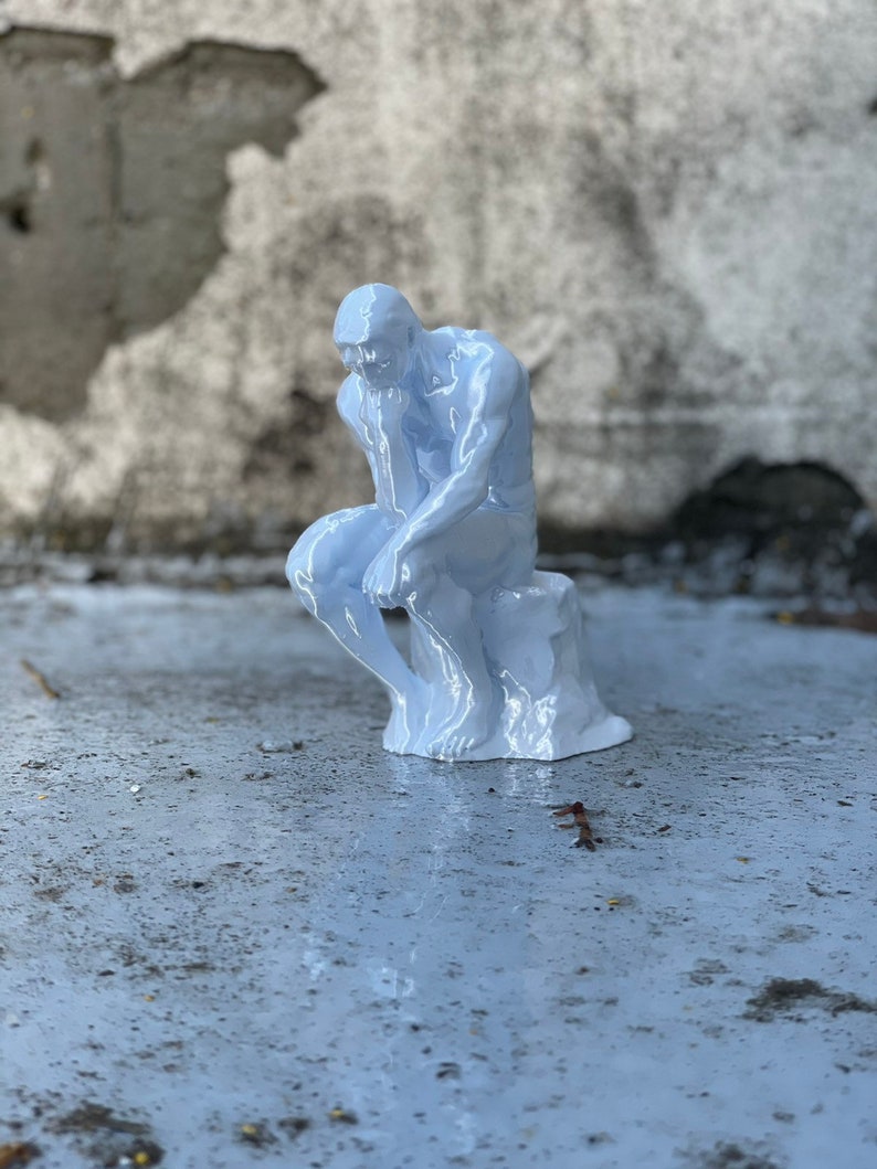 Art Statue Retro Thinker 3D Model. Retro Thinker Statue 3D Printed