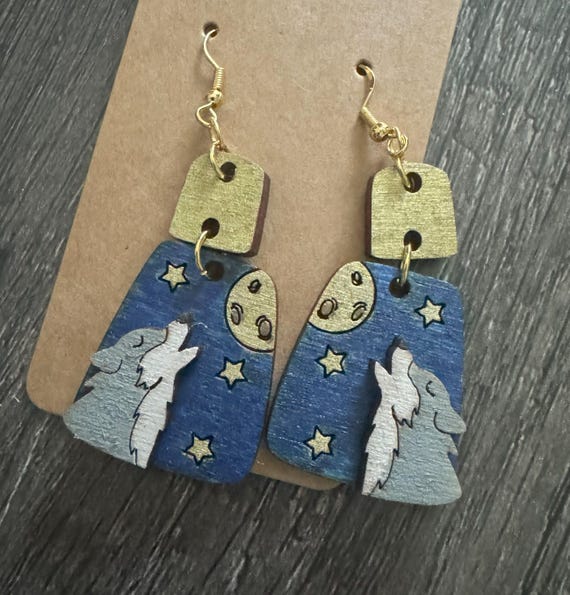 Wolf Howling at Moon Earrings * Customizations & Personalizations Available