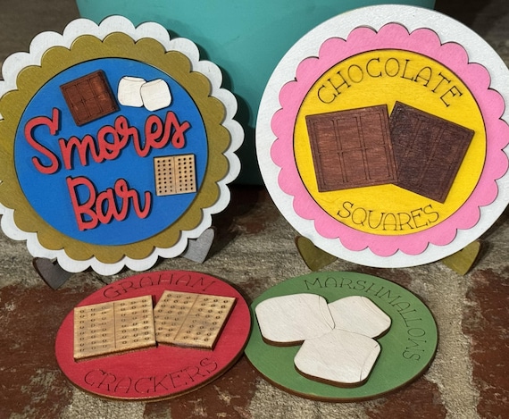 Hand‑Painted S’mores Mini Rounds – Campfire Kitchen Decor, S’mores Bar Signs, Cute Summer Tiered Tray Accents