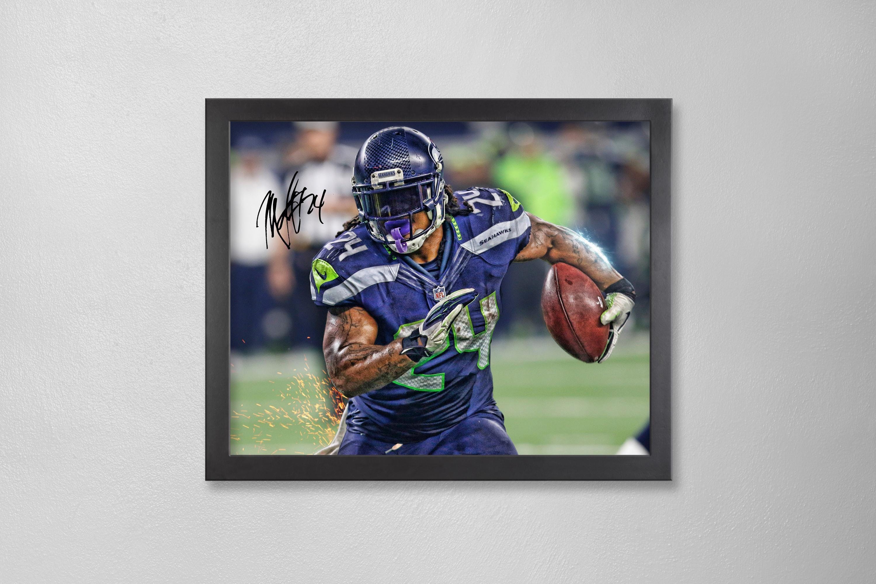 Marshawn Lynch Autograph - Etsy, image size:3000x2000