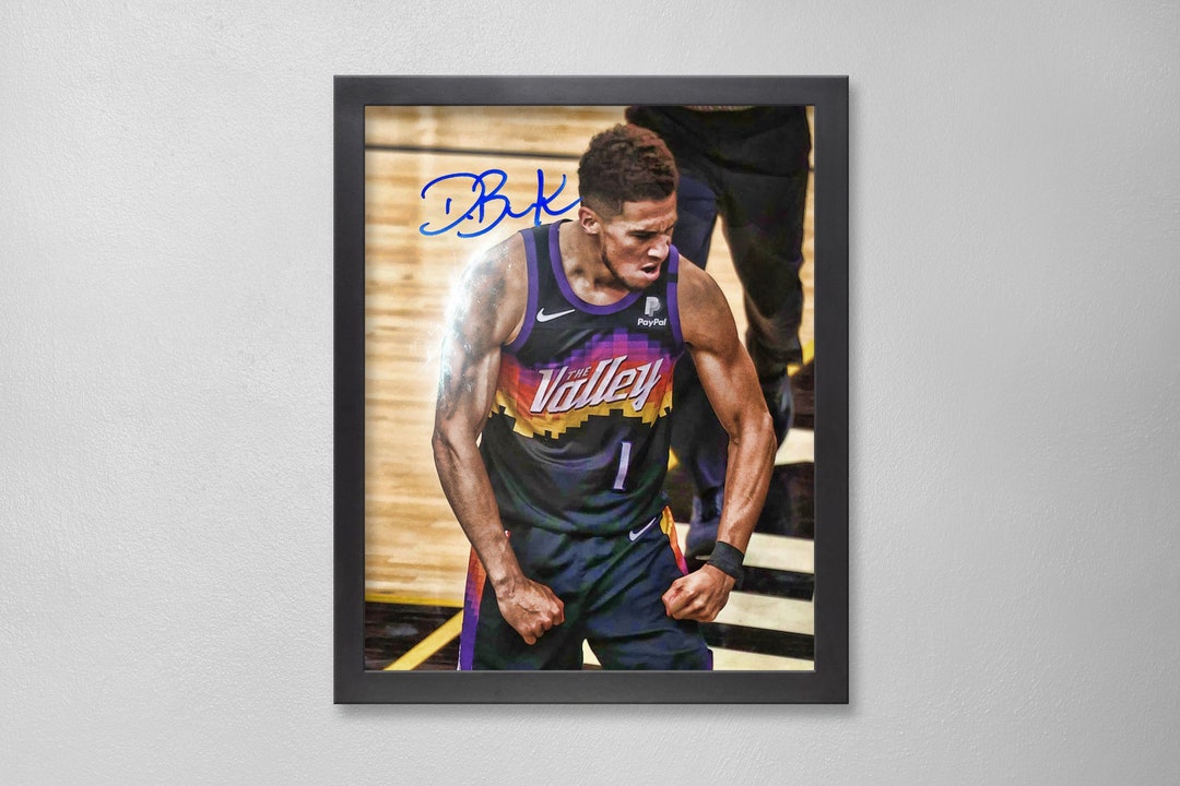 Devin Booker Signed Mounted Photo Display Phoenix Suns #03 NBA Printed  Autograph Gift Picture Print : : Home & Kitchen