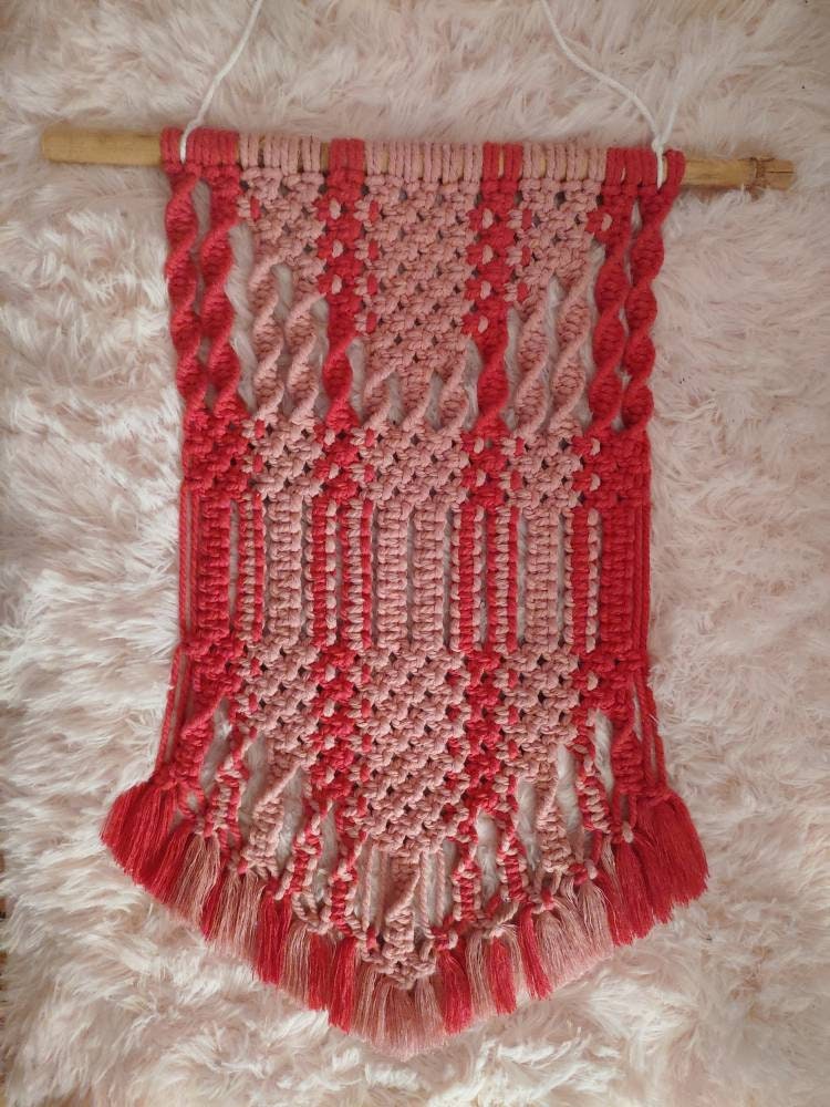 Tenture Murale en Macramé Rose, Décoration d'intérieur, Déco Bohème, Suspension, Wall Hanging, Idée 