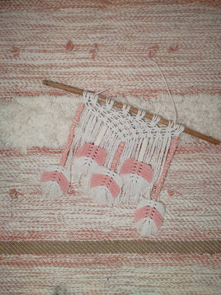 Suspension Murale en Macramé Rose et Blanc, Plumes, Feuilles, Décoration d'intérieur, Déco Bohème, T