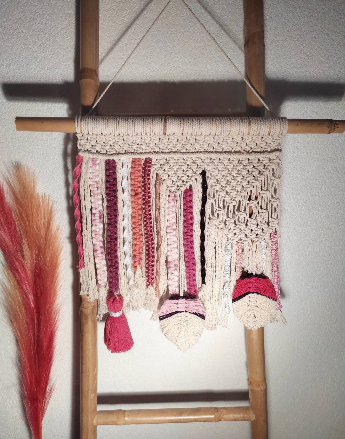 Suspension Murale en Macramé, Feuilles Macramé, Plumes Macramé, Décoration d'intérieur, Déco Bohème,