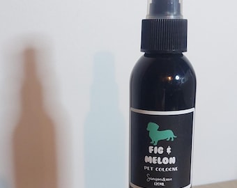 Colonia para perros con aroma a higo y melón