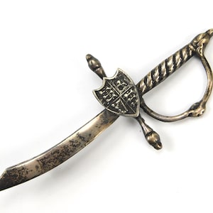 Broche de plata de ley con forma de espada en miniatura victoriana antigua, alfiler para sombrero