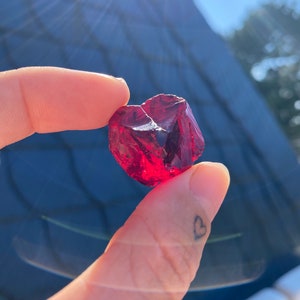 Andara Kristall 5D+, rot, Göttinnenkraft, Erdung, Weibliche Kraft, Feuer, Mars, Mut,Kraft,Drachenblut/-energie