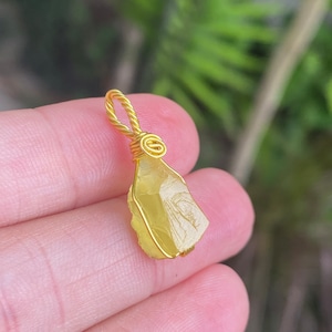 Andara crystal pendant yellow