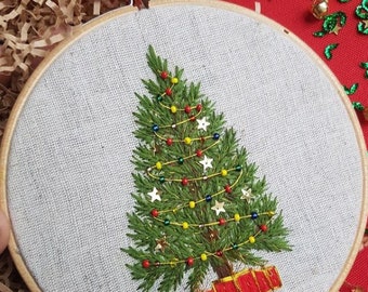 Embroidery Tree Christmas - Christmas Is Coming