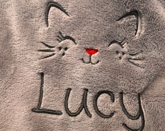 Personalised Embroidered Pet Cat/Kitten Blanket in 2 sizes with 3 colour options and free P&P