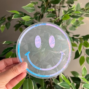 Zonnevanger smiley, smiley sticker regenboog raamstickers, prisma raamsticker, cadeau leraar basisonderwijs, BFF paascadeaus, regenbogen