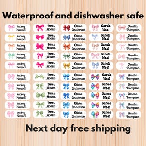 Schleifennamenaufkleber, wasserfeste Etiketten für die Kindertagesstätte, spülmaschinenfeste Aufkleber, Namensaufkleber, Namensetiketten, kundenspezifische Etiketten, Namensetikett für Wasserflasche