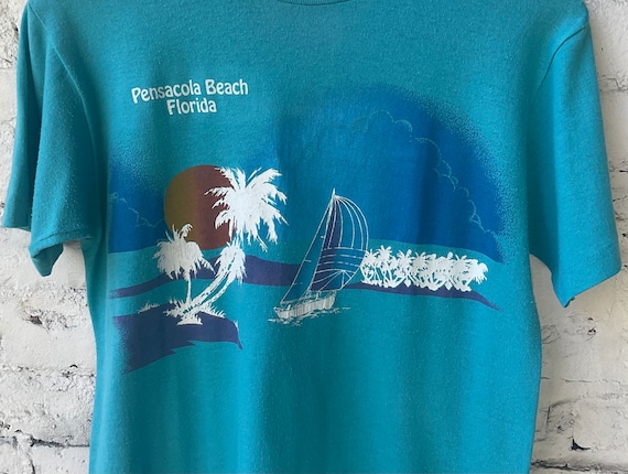 Pensacola Beach Vintage Souvenir Tshirt - Gem