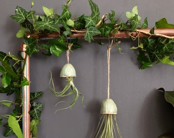 Soporte para plantas de aire de cerámica, decoración colgante de medusas, regalo hecho a mano | Titular de la planta de interior Tillandsia colgante regalo de medusas de cerámica