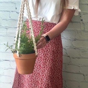 Macrame Hanging Pot | Terracotta Plant Hanger | Plant Display | Plant Hanger | Indoor Plant Decor | Garden Decor | Mother&#39;s Day Gift
