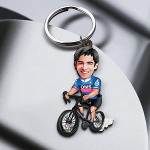 Keychain with Personalized Cyclist Caricature, Gift for Him, Custom Cosbaby Key Chain, Birthday Gift, Cartoon Portrait, Bicycle Bobblehead