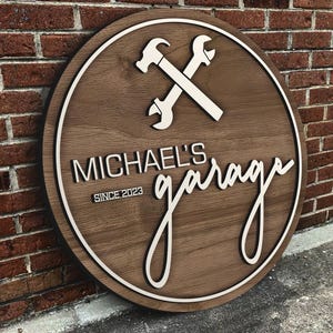 Enseigne de garage avec prénom personnalisé, cadeau de pendaison de crémaillère, enseigne en bois de garage personnalisée, décoration d&#39;intérieur, enseigne d&#39;homme des cavernes, enseigne d&#39;atelier de mécanique, cadeau pour lui