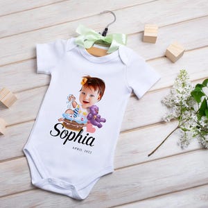 Personalizowany, kreskówkowy kombinezon dla niemowląt - Personalizowany kombinezon dla niemowląt z imieniem - Prezent dla dziecka - Prezent na baby shower - Prezent dla noworodka - Urodziny dziecka