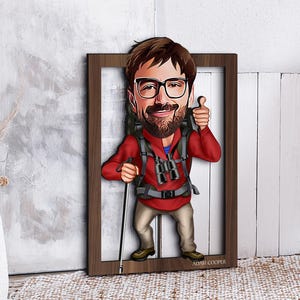Personalisierte 3D Holz Cartoon Traveller Wandkunst, Weihnachtsgeschenk, benutzerdefinierte Cartoon Wanderportrait, Geburtstagsgeschenk, Wohnkultur, Geschenk für ihn
