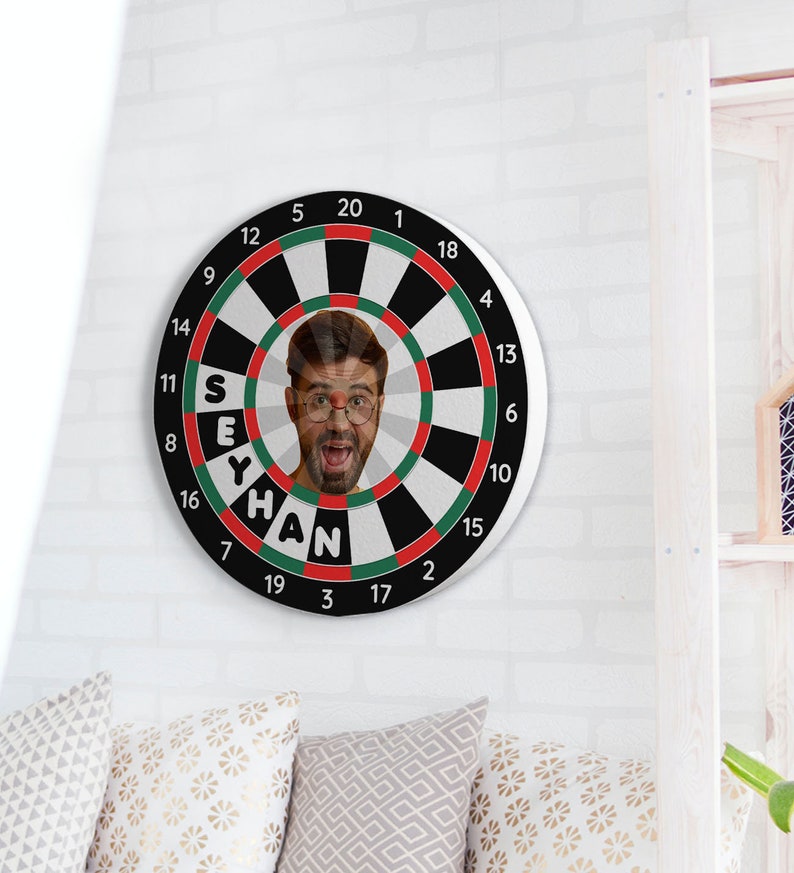 Personalized Photo And Name Entertainment 16 Inch 40cm Darts Play Set Gift For Friend Birthday Customized Dart Board Present Enjoyable image 3