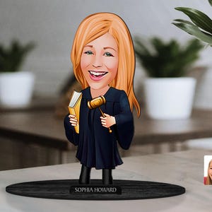 Spersonalizowana drewniana figurka sędziego 3D z kreskówki, spersonalizowany portret sędziego z kreskówki, prezent urodzinowy, prezent świąteczny, prezent dla niej