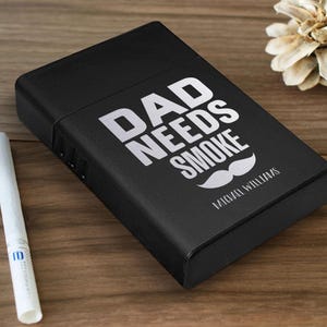 Portasigarette personalizzato con incisione laser, regalo per fumatori, scatola per sigarette personalizzata, portasigarette in metallo, regalo per papà
