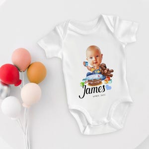 Personalizowany, kreskówkowy kombinezon dla niemowląt - Personalizowany kombinezon dla niemowląt z imieniem - Prezent dla dziecka - Prezent na baby shower - Prezent dla noworodka - Urodziny dziecka