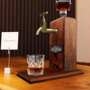 Geschenk für Weihnachten, Holz personalisierter Spender, Spirituosenspender, Whiskybrunnen, Getränkespender, Getränkespender, Alkoholgeschenke