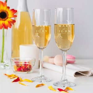 Personalized Wedding Champagne Glasses Set, Groom and Bride Champagne Glasses Set, Bridesmaid Proposal Gift, Custom Champagne Flute Set