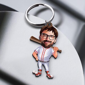 Schlüsselbund mit personalisierter Baseball-Karikatur, Geschenk für Freund, kundenspezifischer Cosbaby-Schlüsselbund, Weihnachtsgeschenk, Karikatur-Porträt, Bobblehead