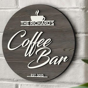 パーソナライズされたコーヒーバー、コーヒーショップの看板、丸い木製看板、カスタム木製看板、ホームバー看板、パブ、バー、素朴な家の装飾、コーヒー看板