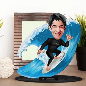 Gepersonaliseerde 3D houten cartoon surfer beeldje trinket, aangepaste cartoon surfen portret, verjaardagscadeau, kerstcadeau, cadeau voor hem