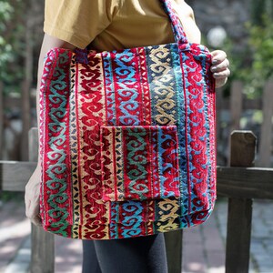 Bolso de mano con diseño de Kilim en color rosa, estilo alfombra, para mujer, estilo bandolera, estilo turco, tapiz playero, estilo anatoliano vintage, útil, bolsillo interior grande 4