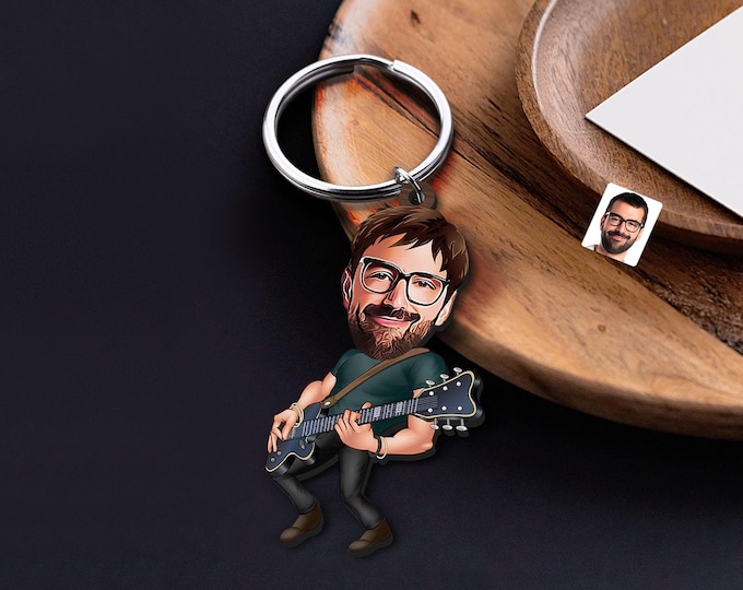 Keychain with Personalized Guitarist Caricature, Gift for Him, Custom Cosbaby Key Chain, Boyfriend Gift, Cartoon Portrait, Bobblehead